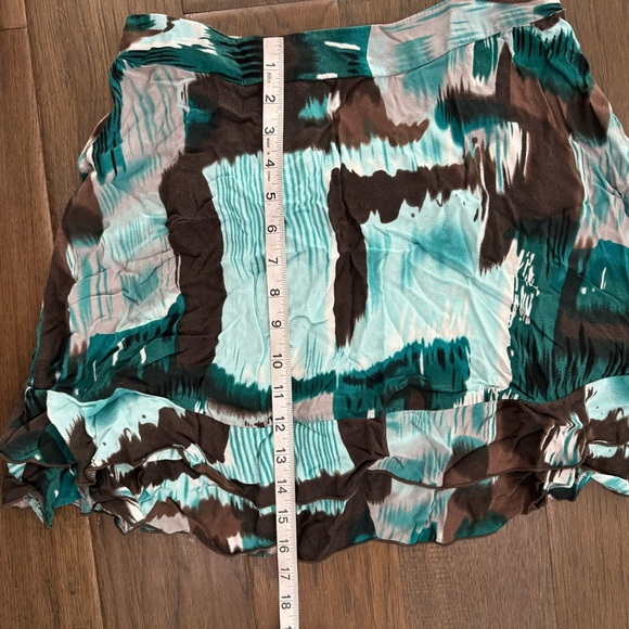 Ricki’s Skirt - Picture 5 of 6